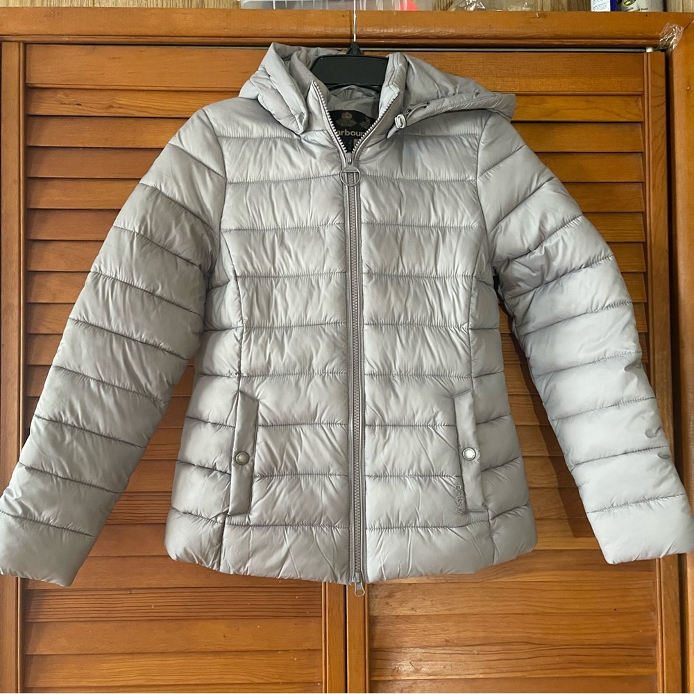 Barbour Shaw Quilt Puffer Women. Size 4 Women
#145